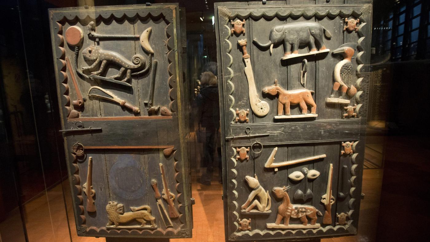 Foto de Como levar artefatos africanos para casa dos museus da Europa – Quartz Africa