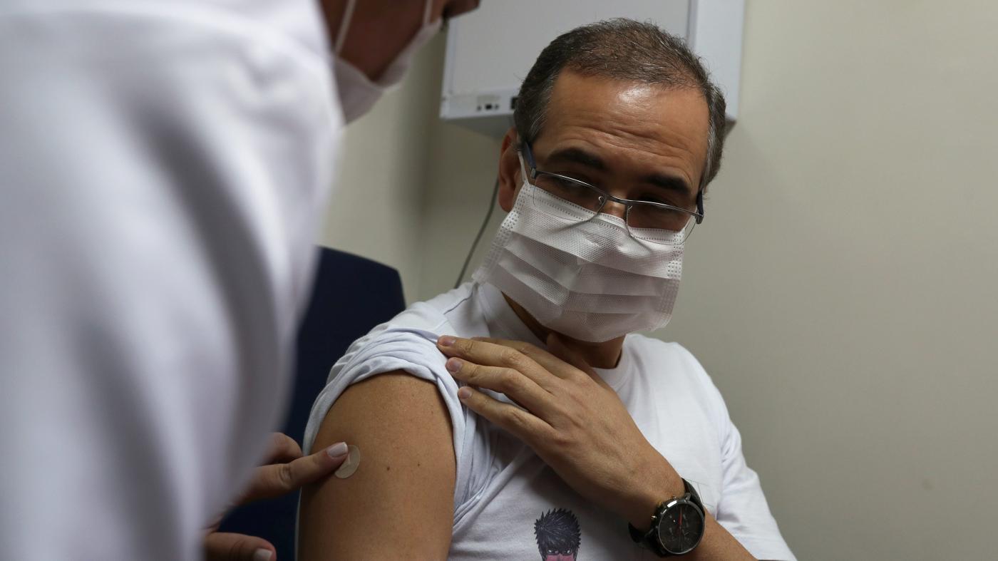 Foto de China diz a funcionários do estado que as vacinas para teste Covid-19 são seguras – Quartzo