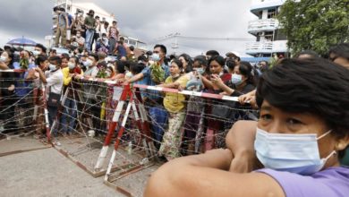 Foto de China mata malária, Mianmar liberta detidos, exorcismo de avião