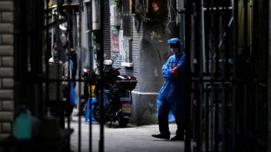 Foto de Bloqueios de Covid na China causam queda nas horas trabalhadas em todo o mundo: Quartzo