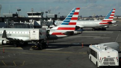 Foto de Viajantes aéreos dos EUA tiveram um fim de semana miserável – Quartz Daily Brief – Quartz