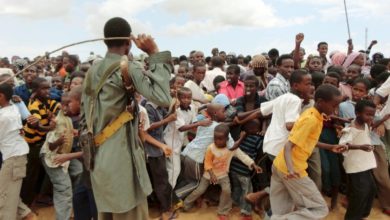 Foto de Somália briga com Al Shabaab pelo controle da mídia