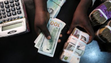 Foto de Redesenho da naira nigeriana está enfraquecendo ainda mais a moeda