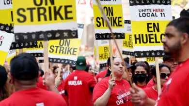 Foto de Milhares de funcionários da hospitalidade na Califórnia estão em greve
