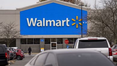 Foto de Walmart espera que os consumidores se recuperem durante as férias